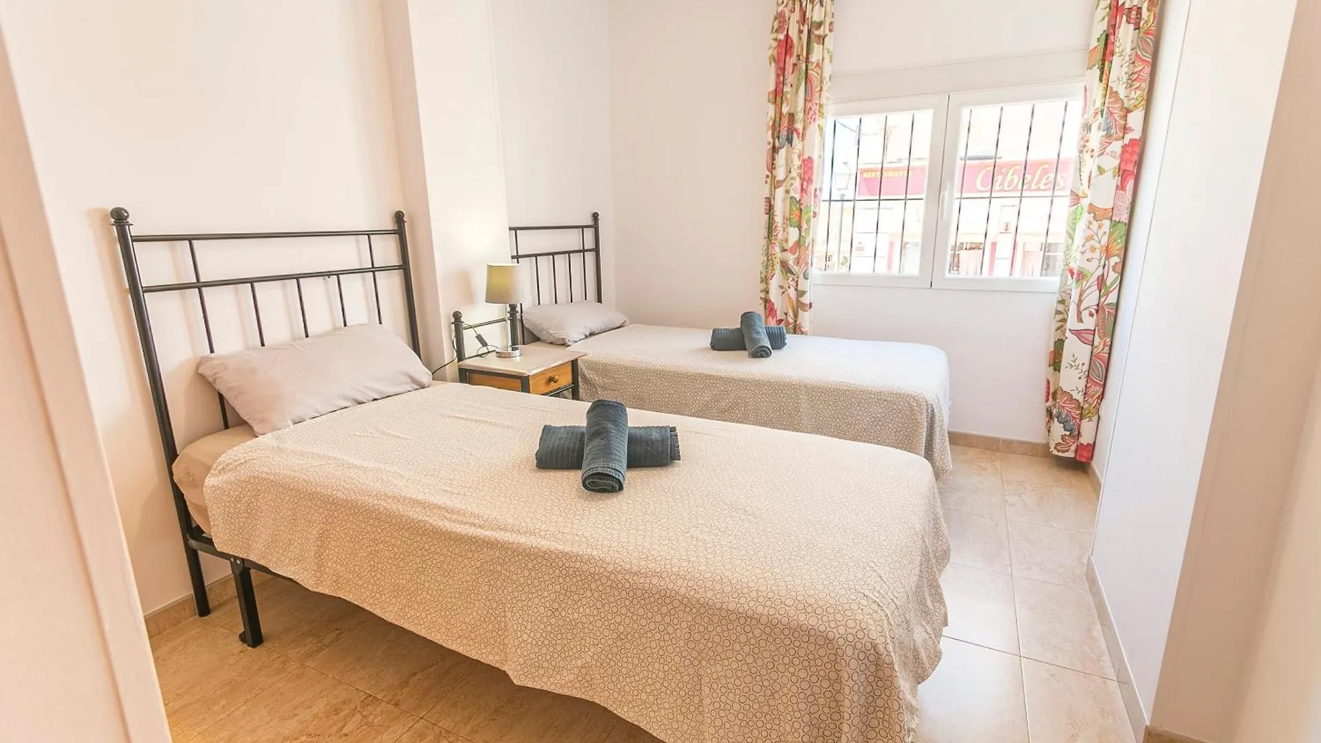 Carabeo 3 Dorm Nerja Apartment