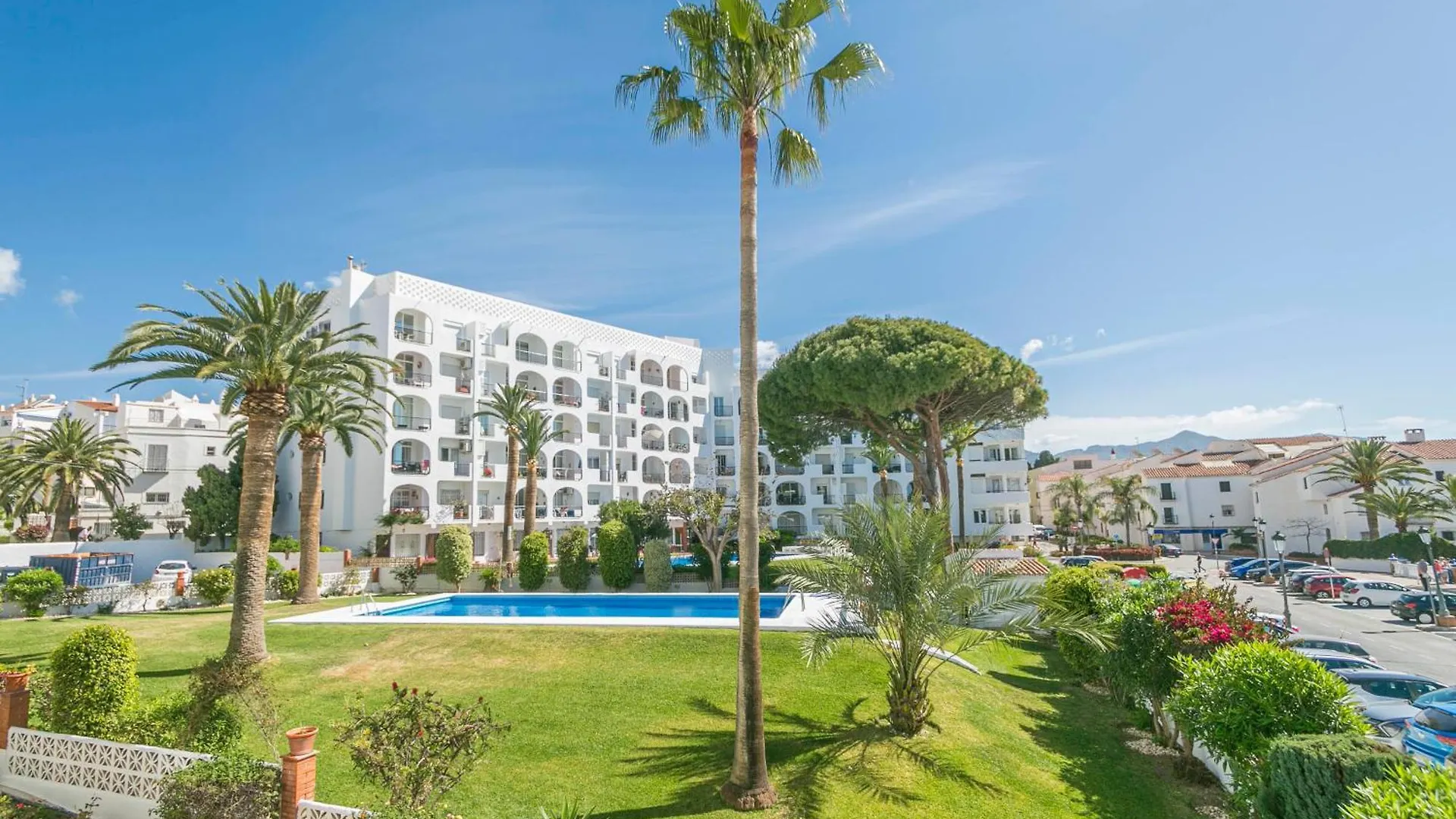 Carabeo 3 Dorm Nerja Apartment