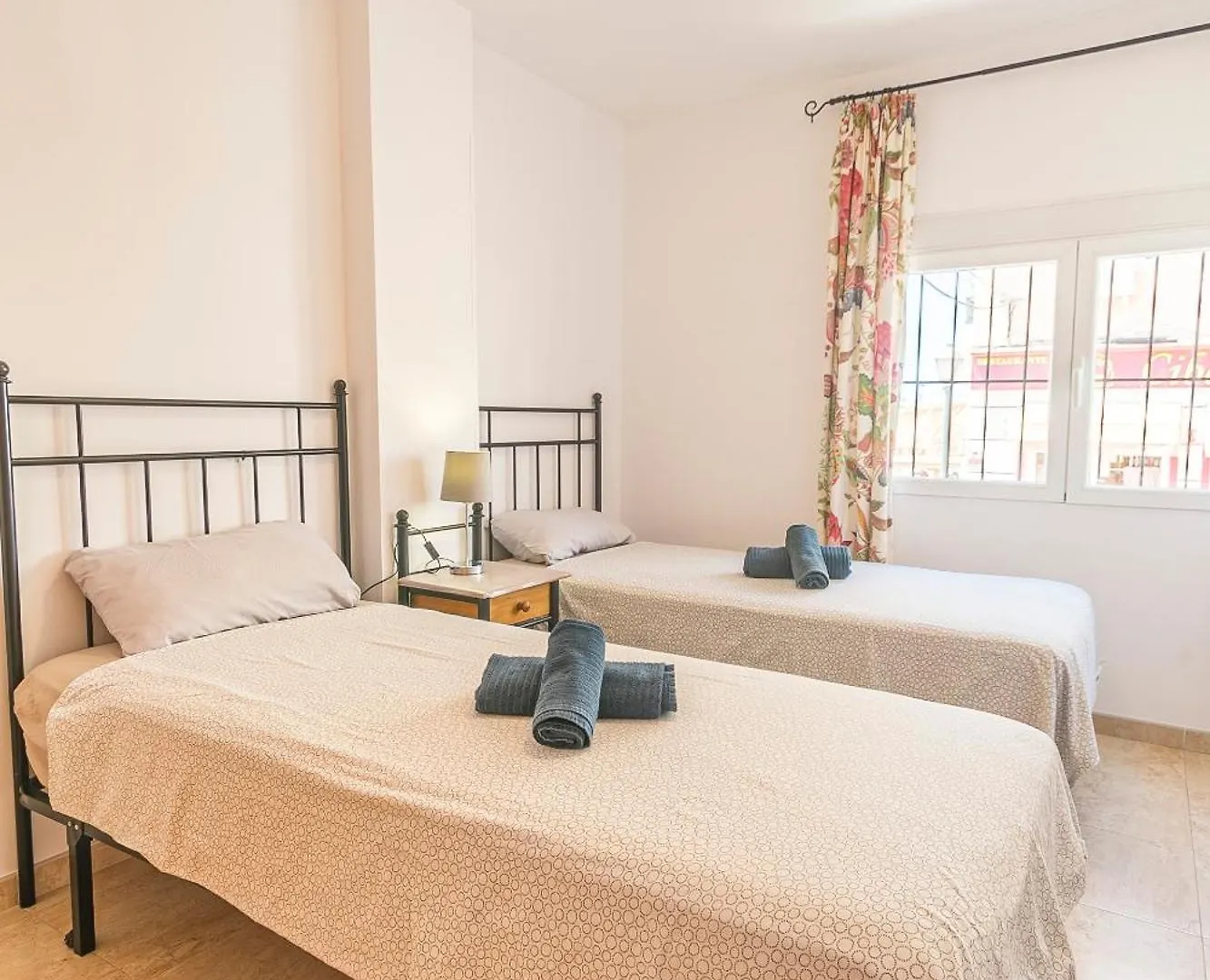 Carabeo 3 Dorm Nerja Apartment