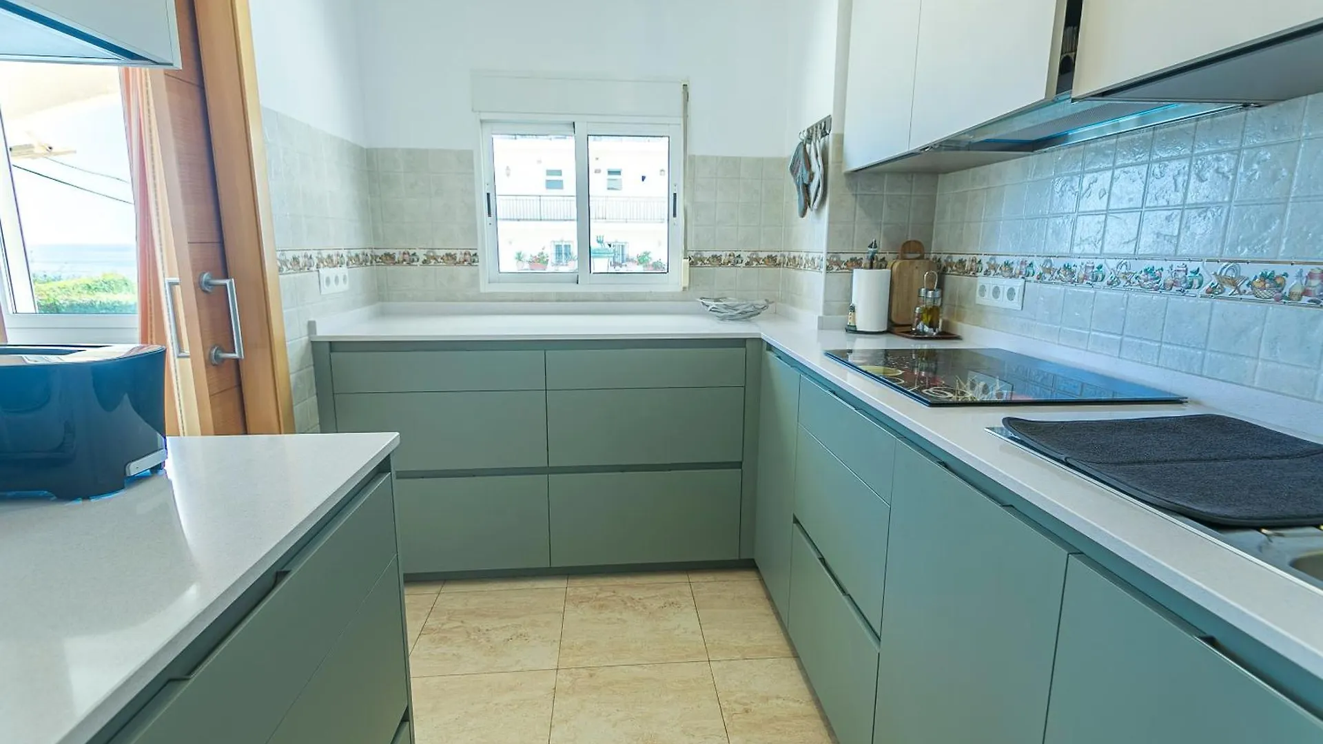 Apartamento Carabeo 3 Dorm Nerja 0*,